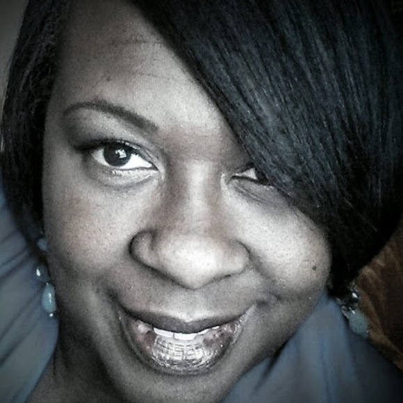 Meet your Posher, Jacquette - Picture 1 of 1